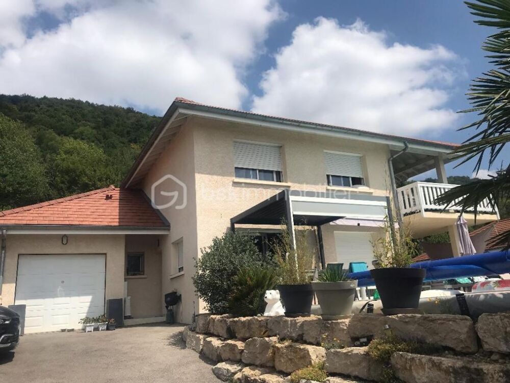 MAISON FAMILIALE