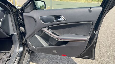 Classe GLA 200d 136 7G-DCT Fascination - Automatique Toit ouvrant 2018 occasion 77000 Melun