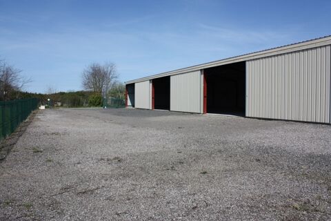 Bâtiment Industriel à vendre proche de TOURNUS (71) surface 447m2 (libre) eau et EDF sur place-1508m2 de terrain clos à 200 000 200000 71700 Tournus