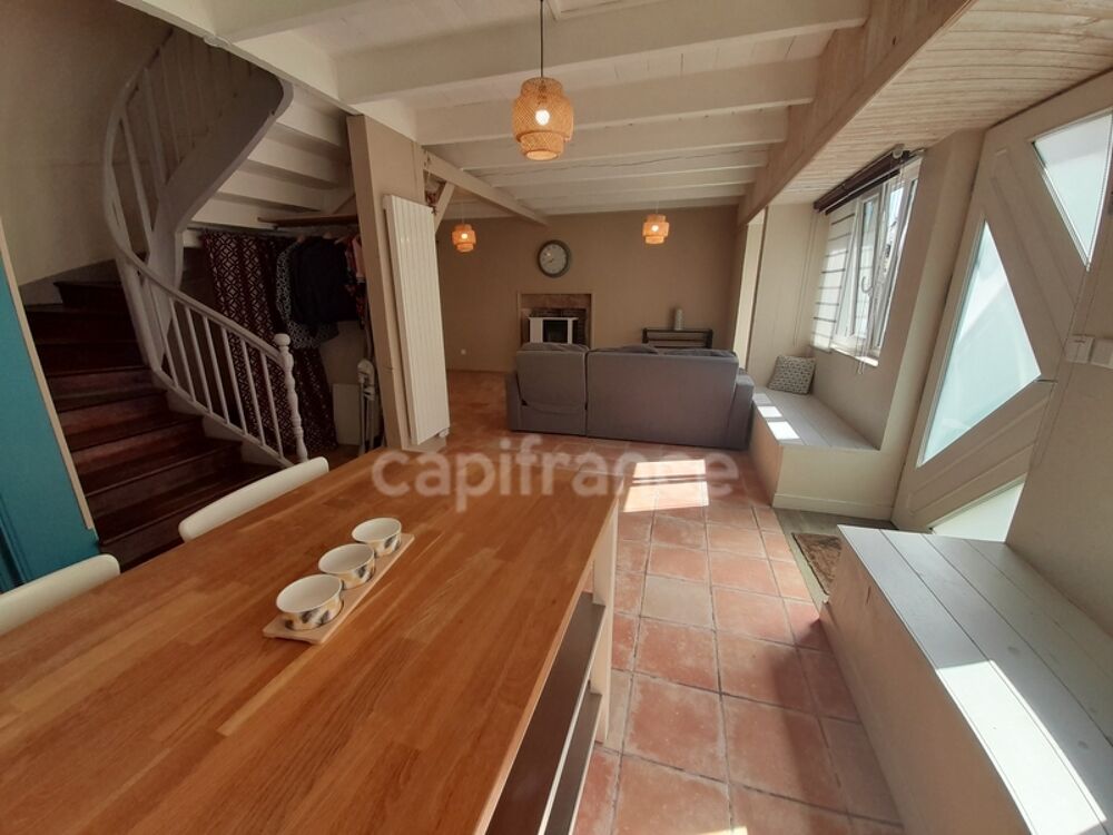 Maison à vendre 4 pièces BRIEC (29510)- Centre ville- 2 chambres- 3 niveaux - surface habitable 115.68m2- parcelle de 73m2