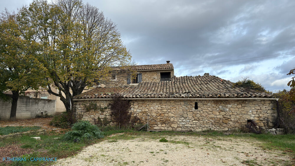 En exclusivité - Authentique bergerie Provençale du XIXème siècle à fort potentiel