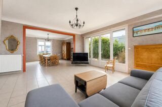  Maison à vendre 10 pièces 252 m²