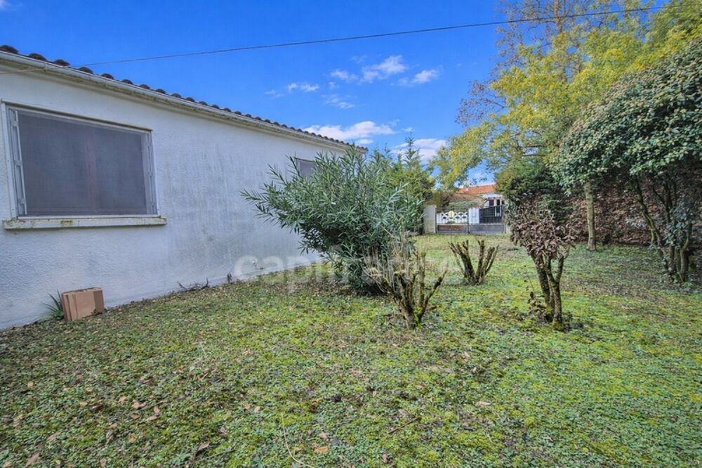 Vente Maison VENTE A TERME LIBRE - Maison 4 pièces BARZAN (17) - Garage - Terrain de 526m² Barzan