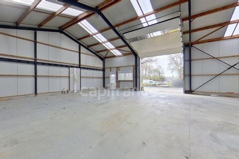   A la location sur LANTIC – Cellule artisanale / box de stockage de 181 m² au sein d'un site sécurisé 