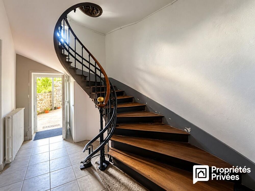 Vente Maison LORMES  - Demeure de caractère de 13 pièces au coeur du village Lormes