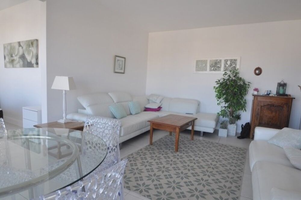Vente Appartement Appartement à vendre 3 pièces ANGERS (49), grand appartement + cave et garage Angers