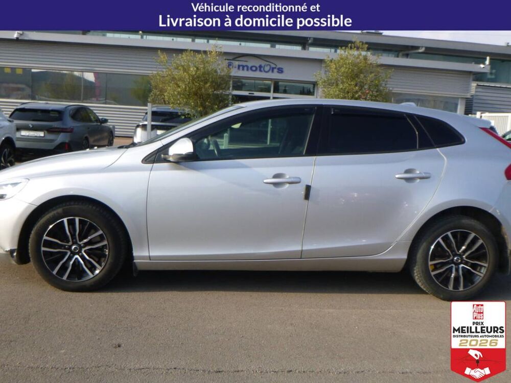 V40 D2 120 Geartronic 6 - Momentum 2017 occasion 10150 Lavau