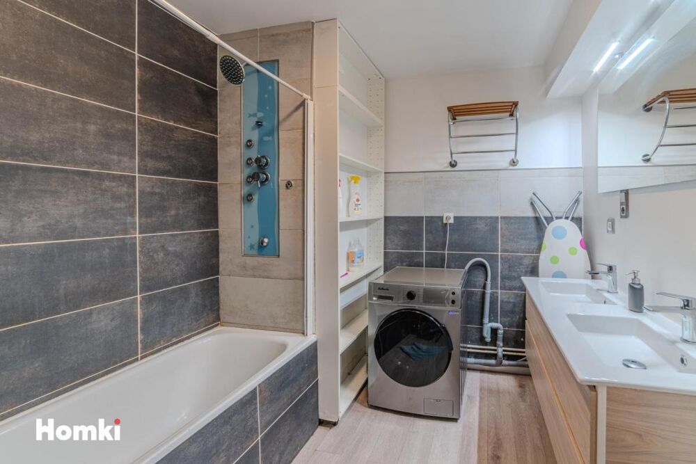 Vente Appartement Appartement T4 de 80 m² à Saint-Étienne 42000, Rue Charles de Gaulle Saint etienne