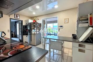  Villa � vendre 8 pi�ces 195 m�