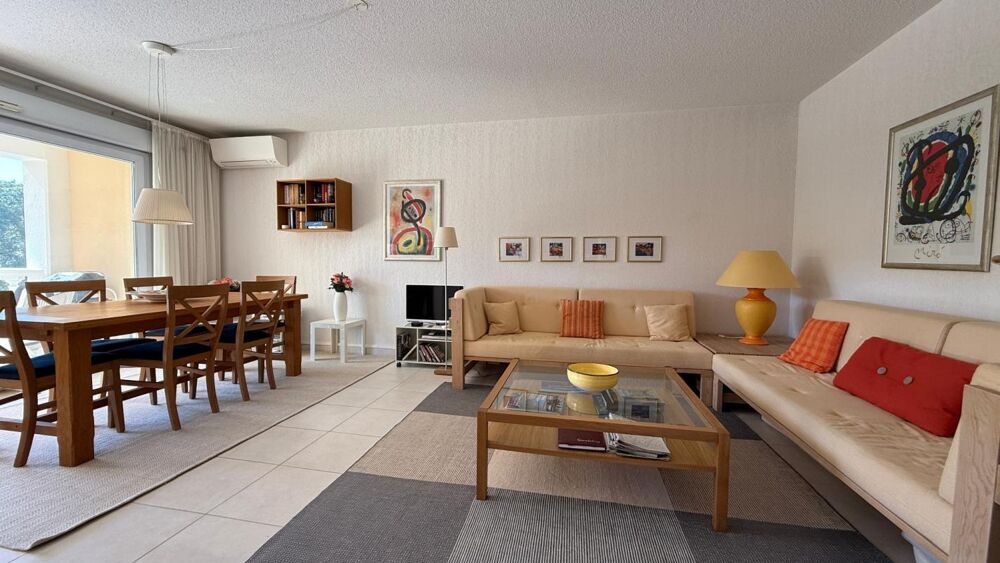 Appartement à vendre 2 pièces dernier étage garage et cave SAINT RAPHAEL (83)