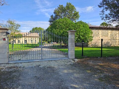   Magnifique propri�t� - Habitation de 456m� et Hangar de 360m2 � SAINT CHRISTOLY DE BLAYE (33) Maison - 12 pi�ce(s) - 482 m�