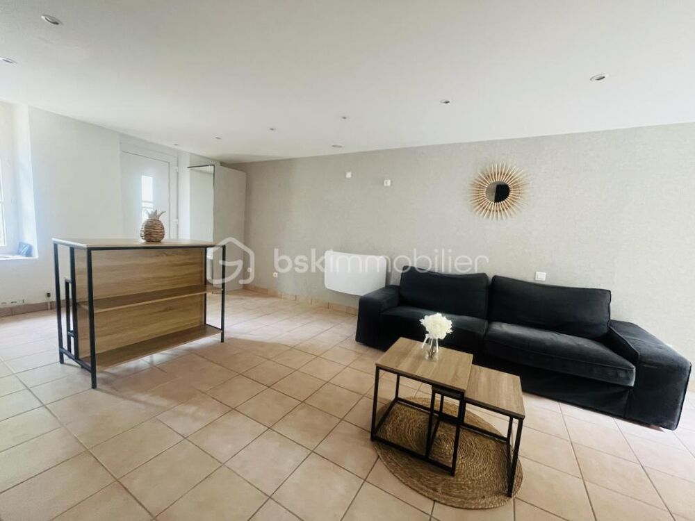Maison lumineuse avec jardin, terrasse et 2 places de stationnement