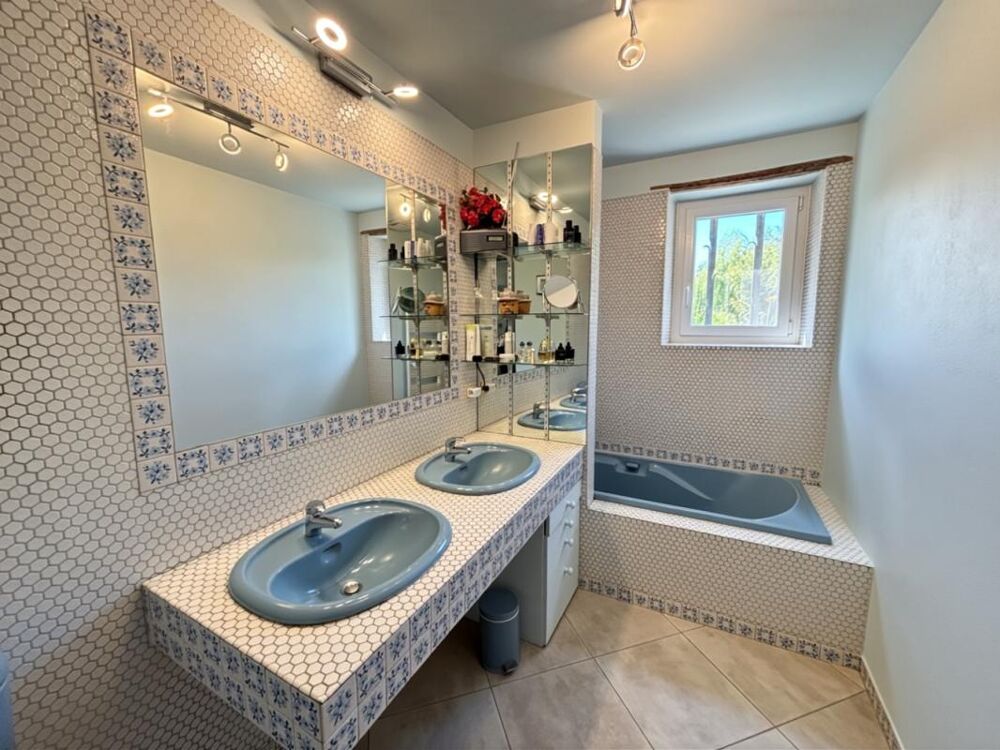 � vendre  Maison Caderousse (84860)