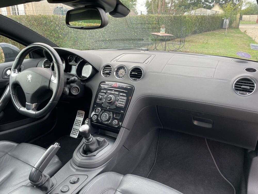 RCZ 1.6 THP 156 N/A 2011 occasion 27700 Les Trois Lacs