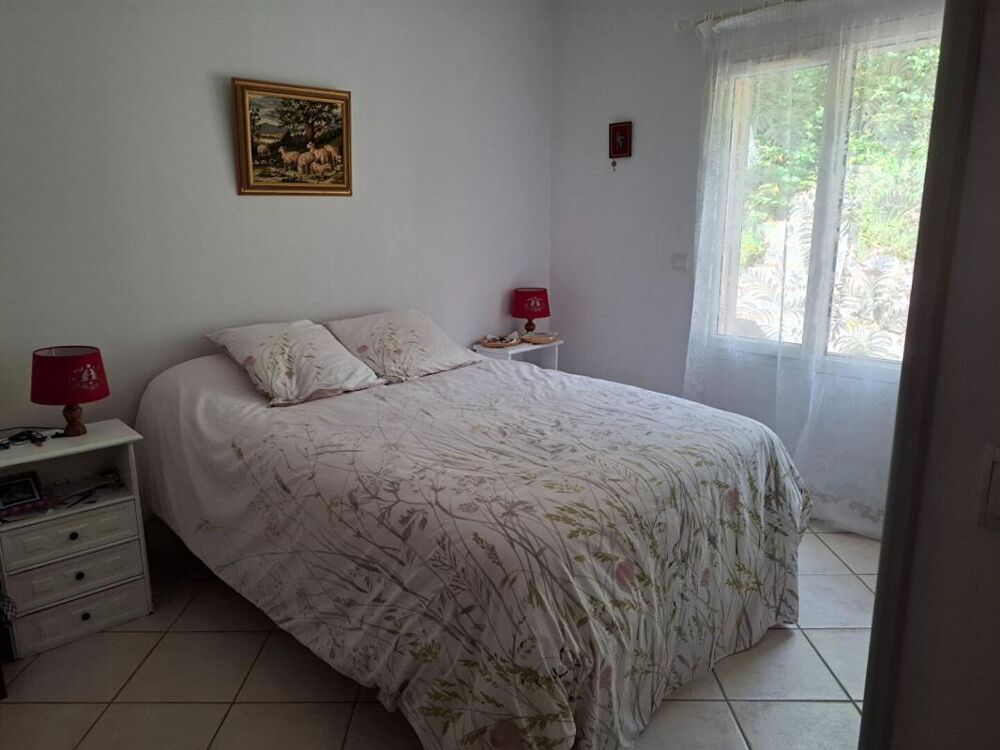 DIGNE-LES-BAINS MAISON FAMILIALE 4 PIÈCES 117 m² ET SON VASTE GARAGE 55 m² m² AVEC VUE DÉGAGÉE SUR LES HAUTEURS 339 000