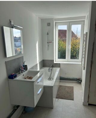  Appartement à louer 6 pièces 110 m²