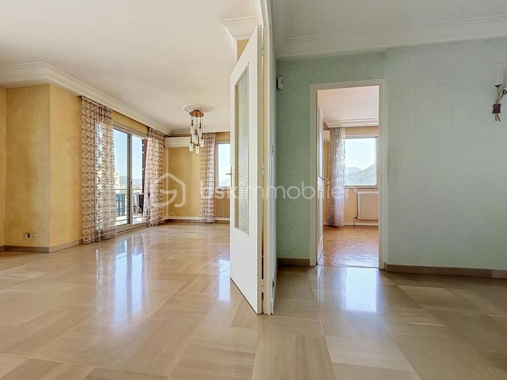 Vente Appartement Appartement T5 (en T4) au DERNIER ÉTAGE avec balcon + cave Grenoble