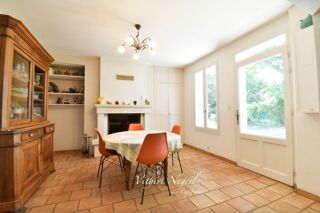  Propriété/château à vendre 8 pièces 216 m² Mouries