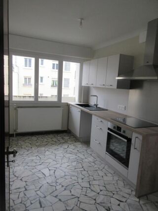  Appartement à louer 3 pièces 62 m²