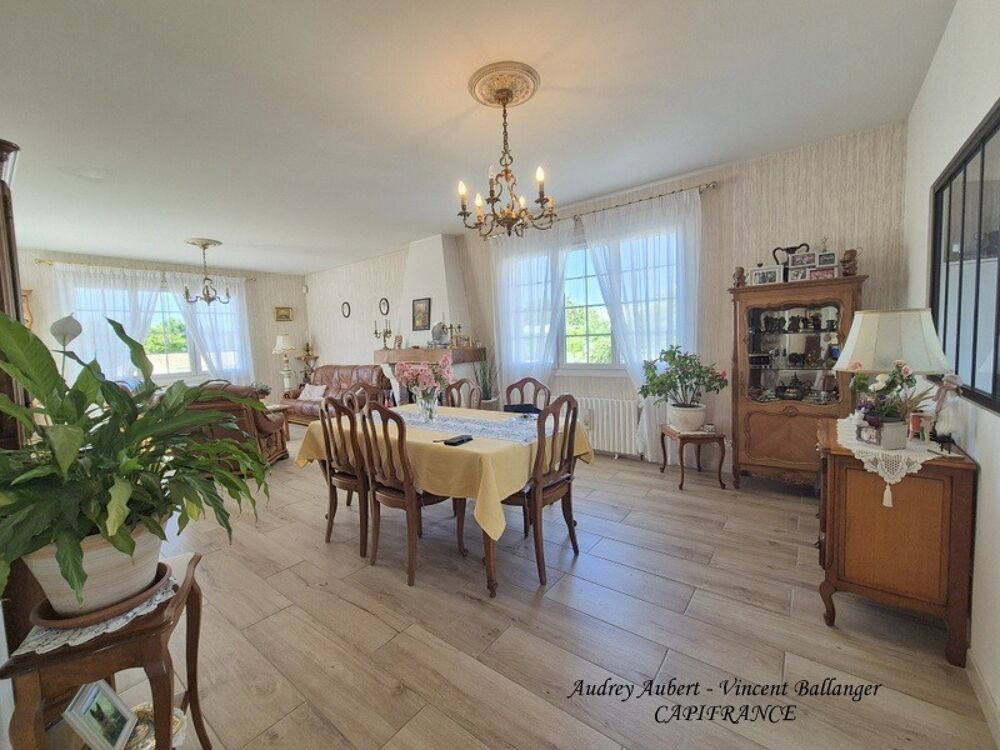Maison à vendre 7 pièces TONNAY BOUTONNE (17)