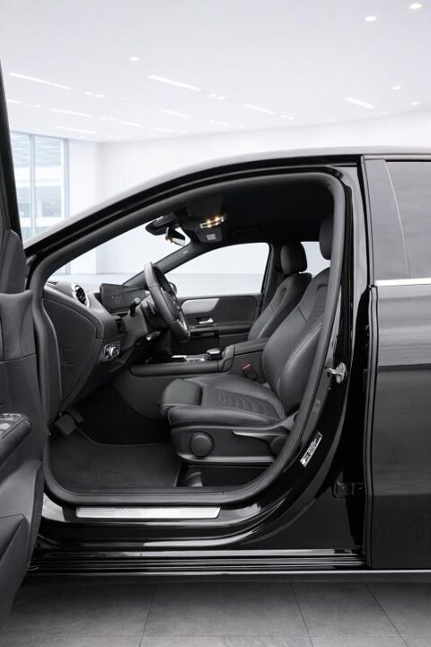 Classe B 1&deg; Main / 2L Diesel Carnet Mercedes Bo&icirc;te auto 180 Style Lin 2022 occasion 60430 Abbecourt