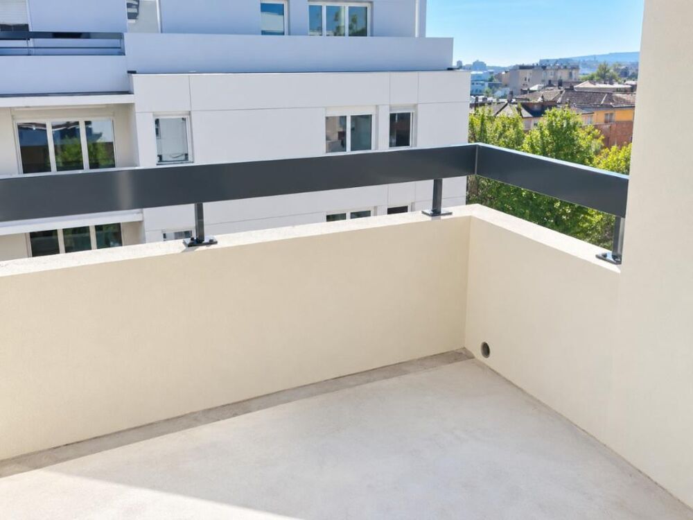 Location Appartement T3 avec balcon et parking à MARSEILLE Marseille 15