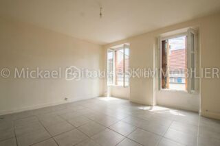  Duplex/triplex  vendre 3 pices 60 m