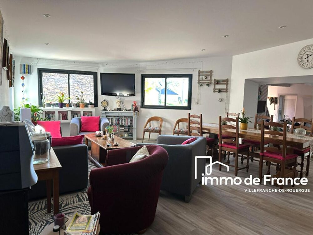 Secteur RIGNAC / LANUEJOULS maison de village 131 m² avec jardin et garage double