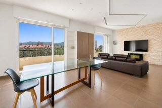 Vente Appartement SQUARE MICHELET - T3/T4 avec VUE DEGAGÉE Marseille 9