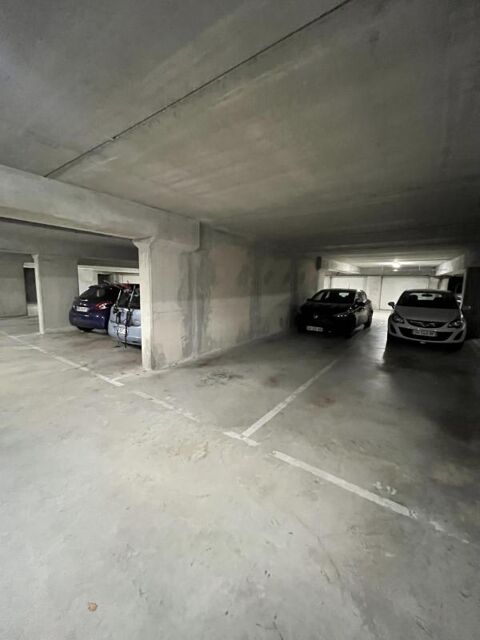  Parking / Garage � louer 12 m�
