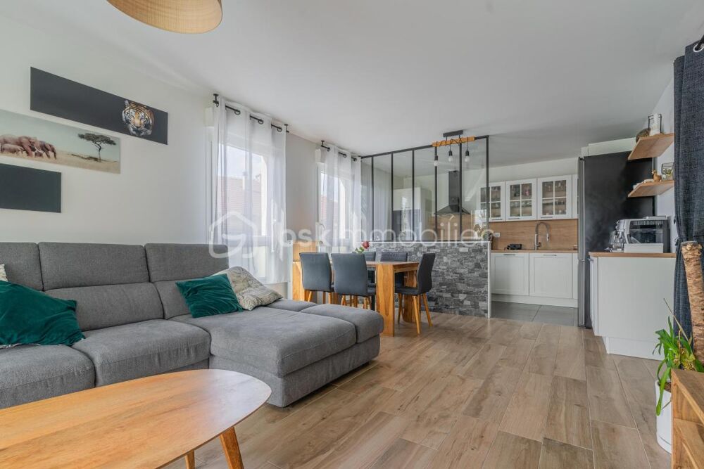 T4 récent avec terrasse exposée Sud  Belles Prestations