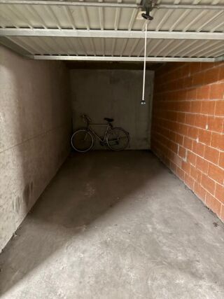  Parking / Garage  vendre 1 pice 12 m