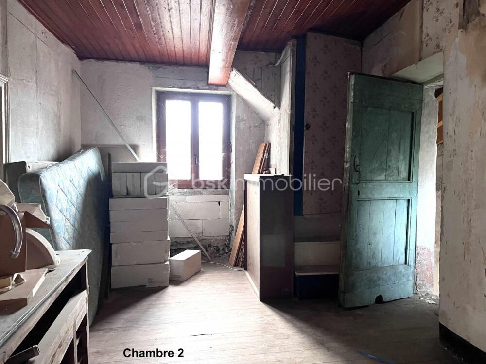 Vente Maison Maison en pierre R+1 de 144 m2 habitable avec combles de 63 m2 et cave voutée en sous sol de 88 m2 Bez et esparon