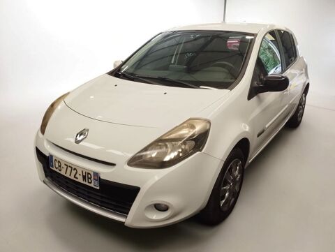 Annonce voiture Renault Clio 2600 €