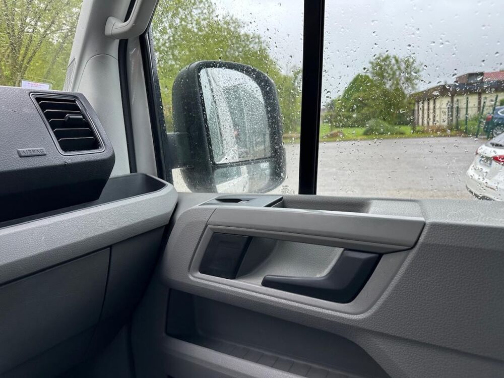 Crafter VAN II 2.0 TDI 102 30 L3H3 BUSINESS LINE PRIX TTC 2019 occasion 78240 Chambourcy