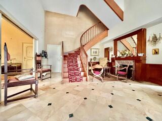  Maison � vendre 12 pi�ces 303 m�