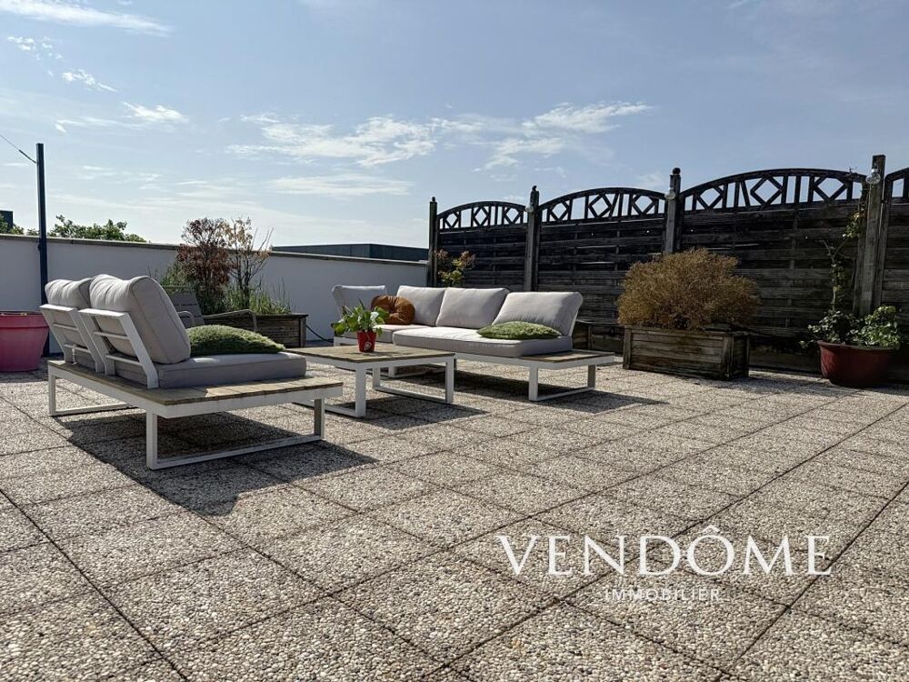 Vente Appartement APPARTEMENT D'EXCEPTION AU DERNIER ÉTAGE 3 CHAMBRES TERRASSE A LILLE EUROPE Lille