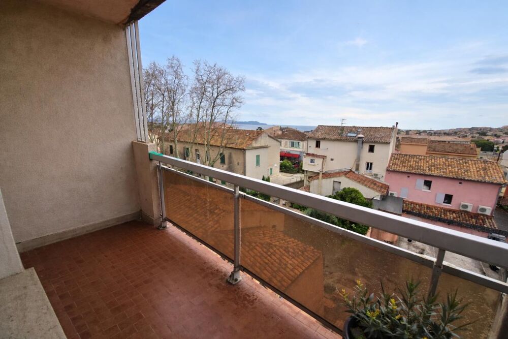 Vente Appartement Carqueiranne coeur de ville - T3, 70 m², balcon vue mer, 2 places de pkgs Carqueiranne