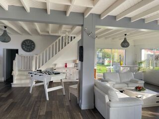  Maison  vendre 8 pices 255 m