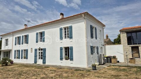   Jolie Charentaise entre  mauz� sur le Mignon et Usseau (79) Maison - 7 pi�ce(s) - 210 m�