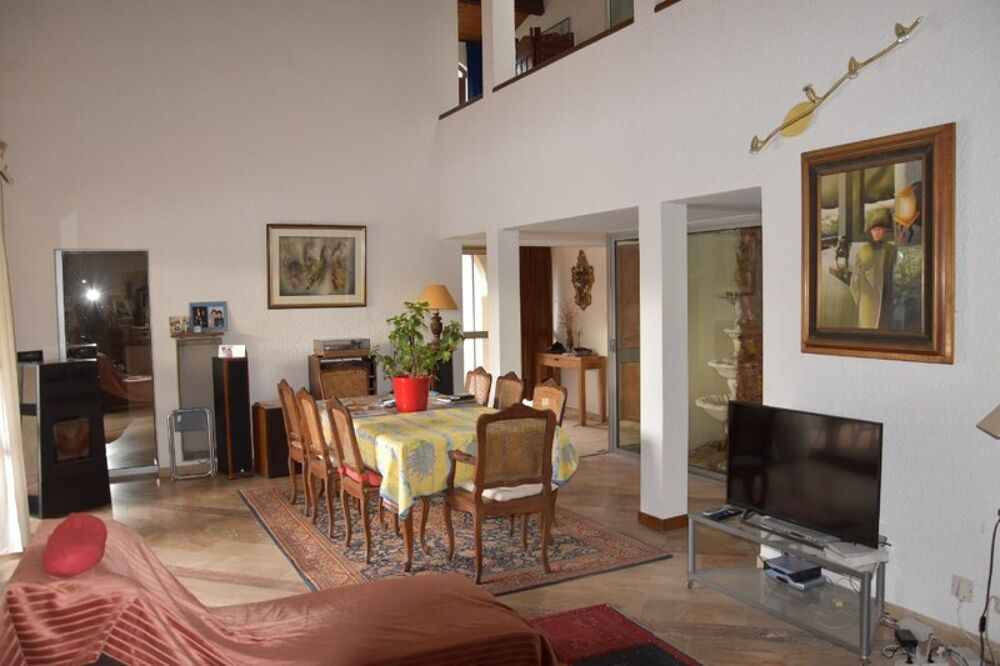 Dpt Gard (30), à vendre BAGNOLS SUR CEZE maison d'architecte de 200 m² avec piscine couverte et aménagements indépendants pour p