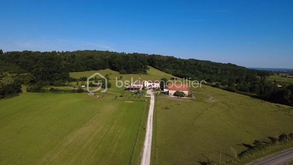 Propriété agricole de 35 ha avec maison rénovée DPE A et dépendances