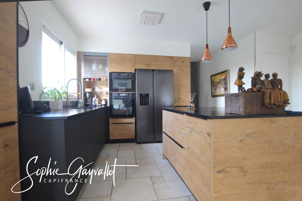 Vente Villa VELAUX – VILLA FAMILIALE 168 M² AVEC VUE PANORAMIQUE, PISCINE ET T2 INDÉPENDANT Velaux