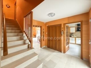  Villa � vendre 5 pi�ces 200 m�