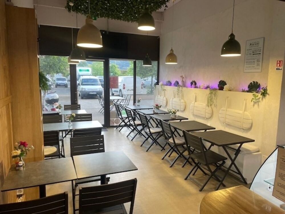   Bail à céder - Local/Restaurant avec Terrasse - Carros - 06510 