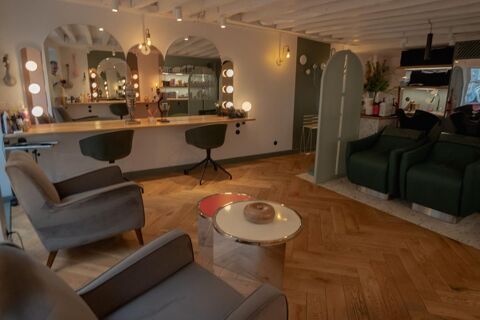   75001 PARIS - SALON DE COIFFURE 