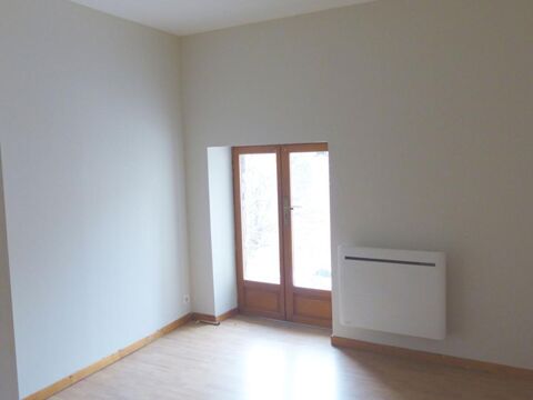   Charmante maison 6 pièces, 96m² au Monastier Sur Gazeille Maison - 6 pièce(s) - 96 m²
