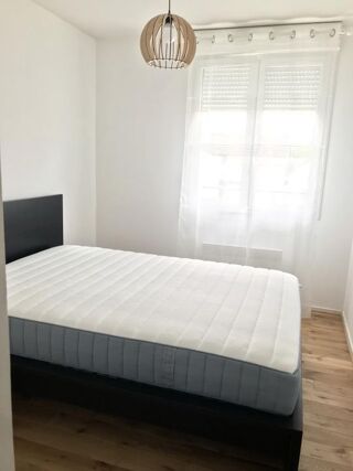  Appartement à louer 2 pièces 45 m²