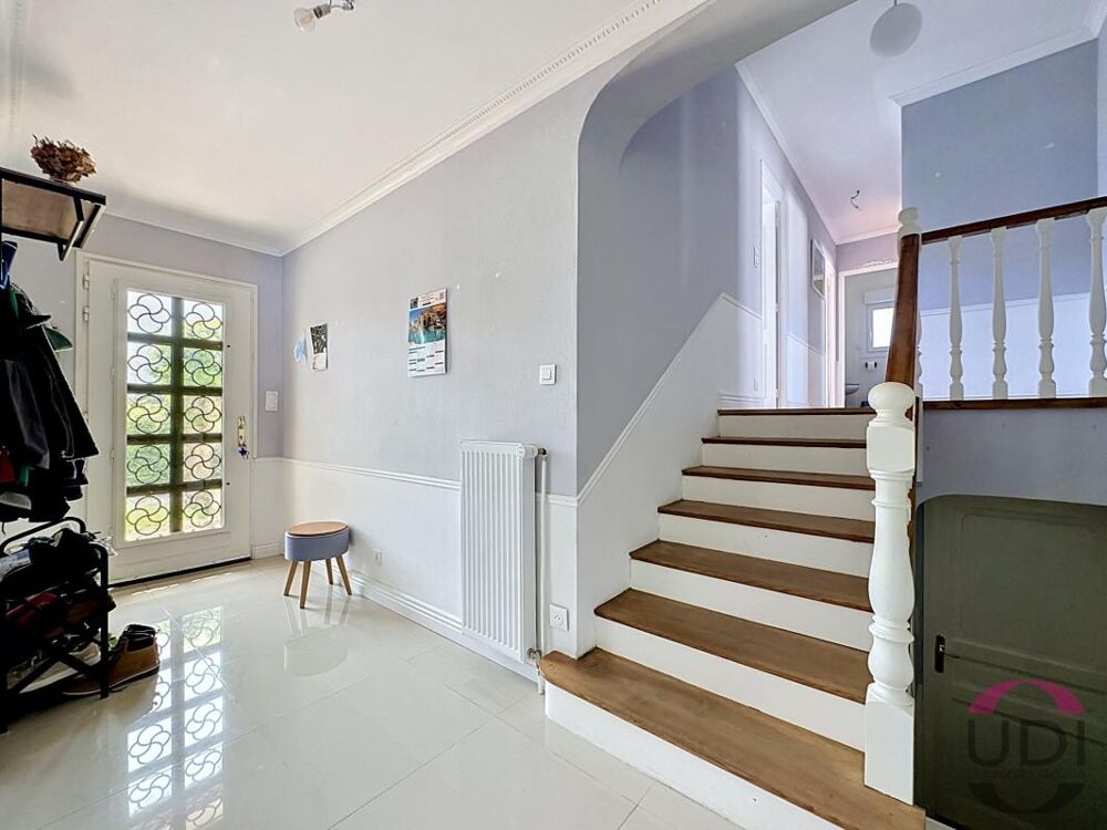 Vente Maison Maison à demi-niveaux – 141 m² – 3 Chambres Montlucon