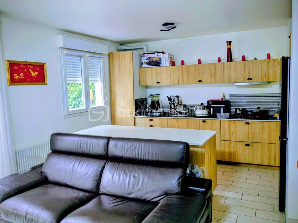 À vendre  Maison en copropriété de 113 m² avec jardin, terrasse et parking  proche métro ligne 7